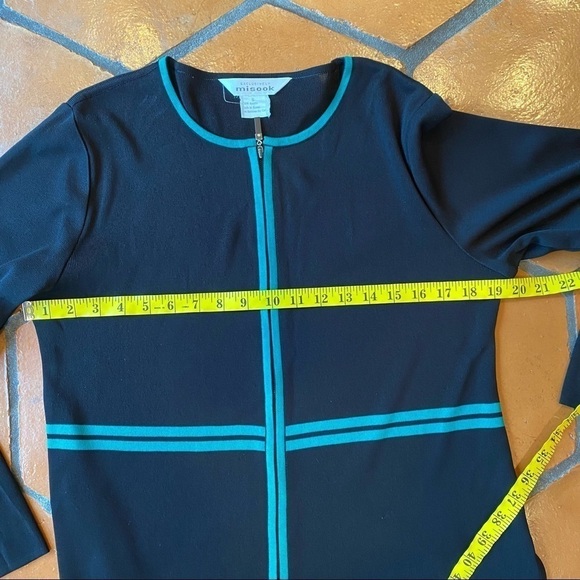 Exclusively Misook Zip Front Cardigan Green trim - Picture 7 of 7